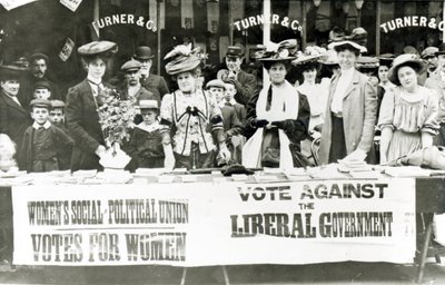 Suffragette a un comizio da English Photographer